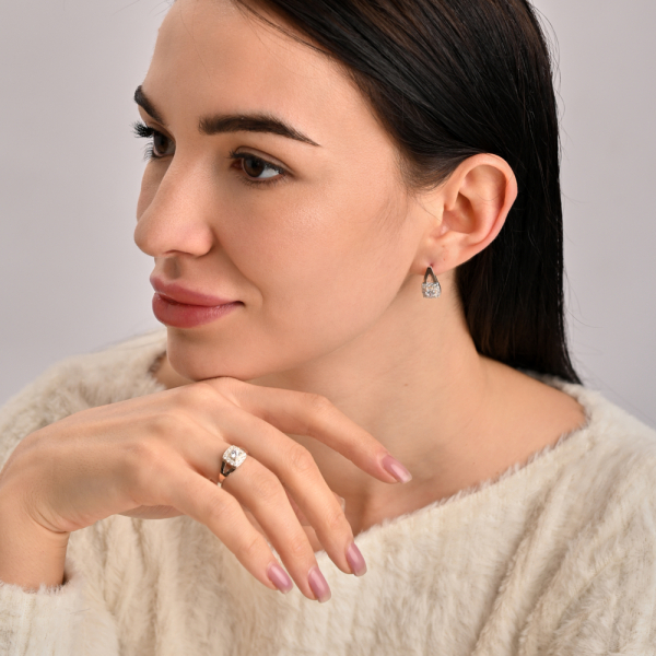 Срібна каблучка  зі вставками з золота