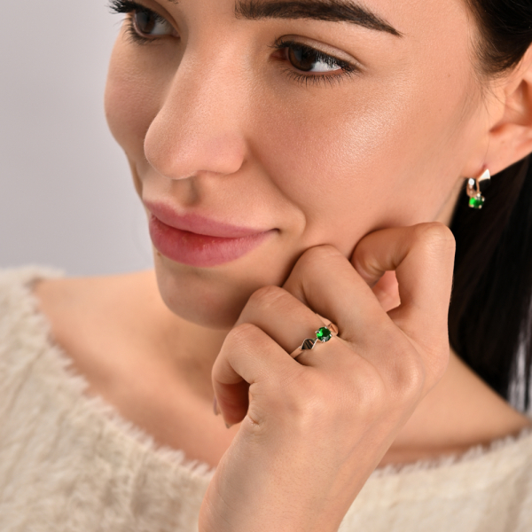 Срібна каблучка  зі вставками з золота