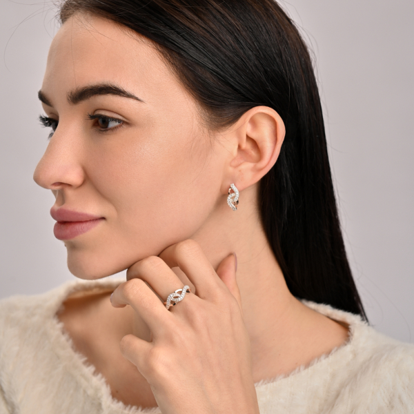 Срібна каблучка з золотими напайками і фіанітами