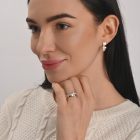 Кольцо серебряное с золотыми вставками и фианитами