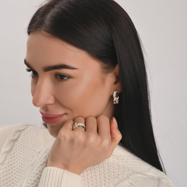 Серебряный набор серьги и кольцо с фианитами