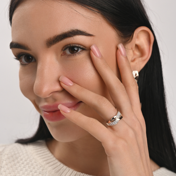 Серебряный набор серьги и кольцо с фианитами