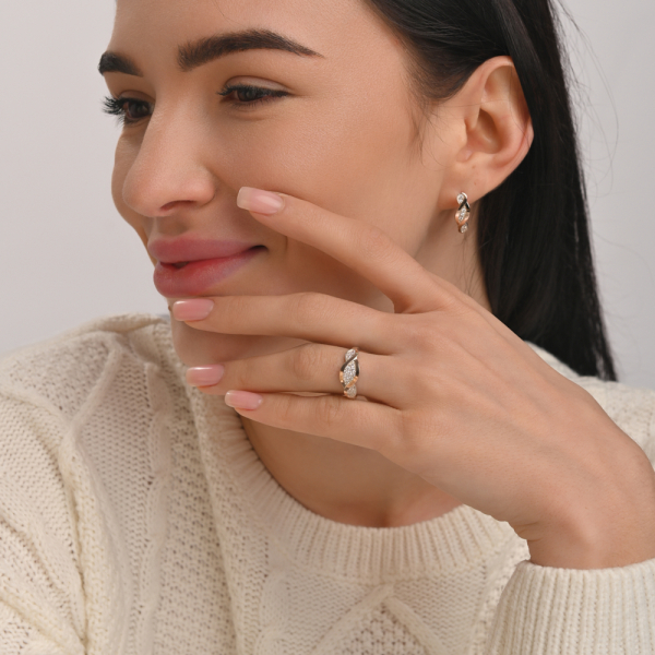 Срібний набір з золотими пластинами