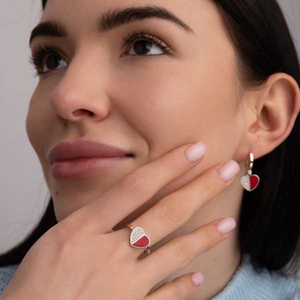 Серебряное кольцо с кораллом