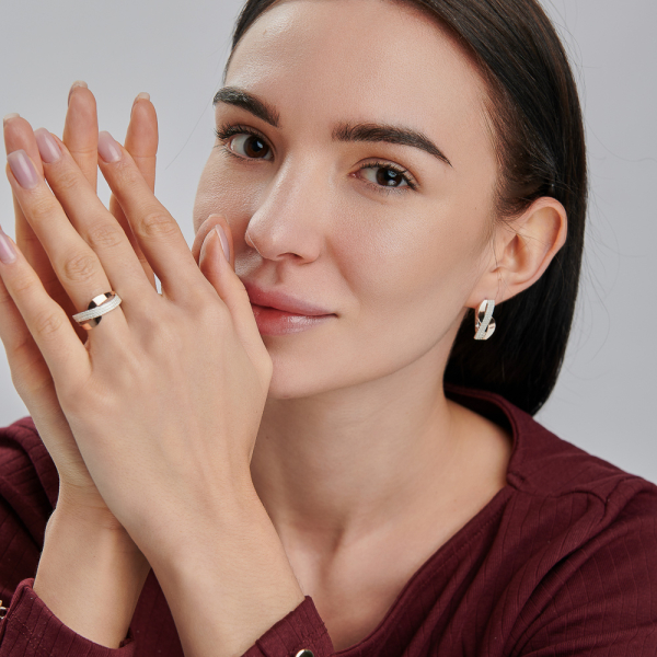 Серебряное кольцо с золотыми вставками