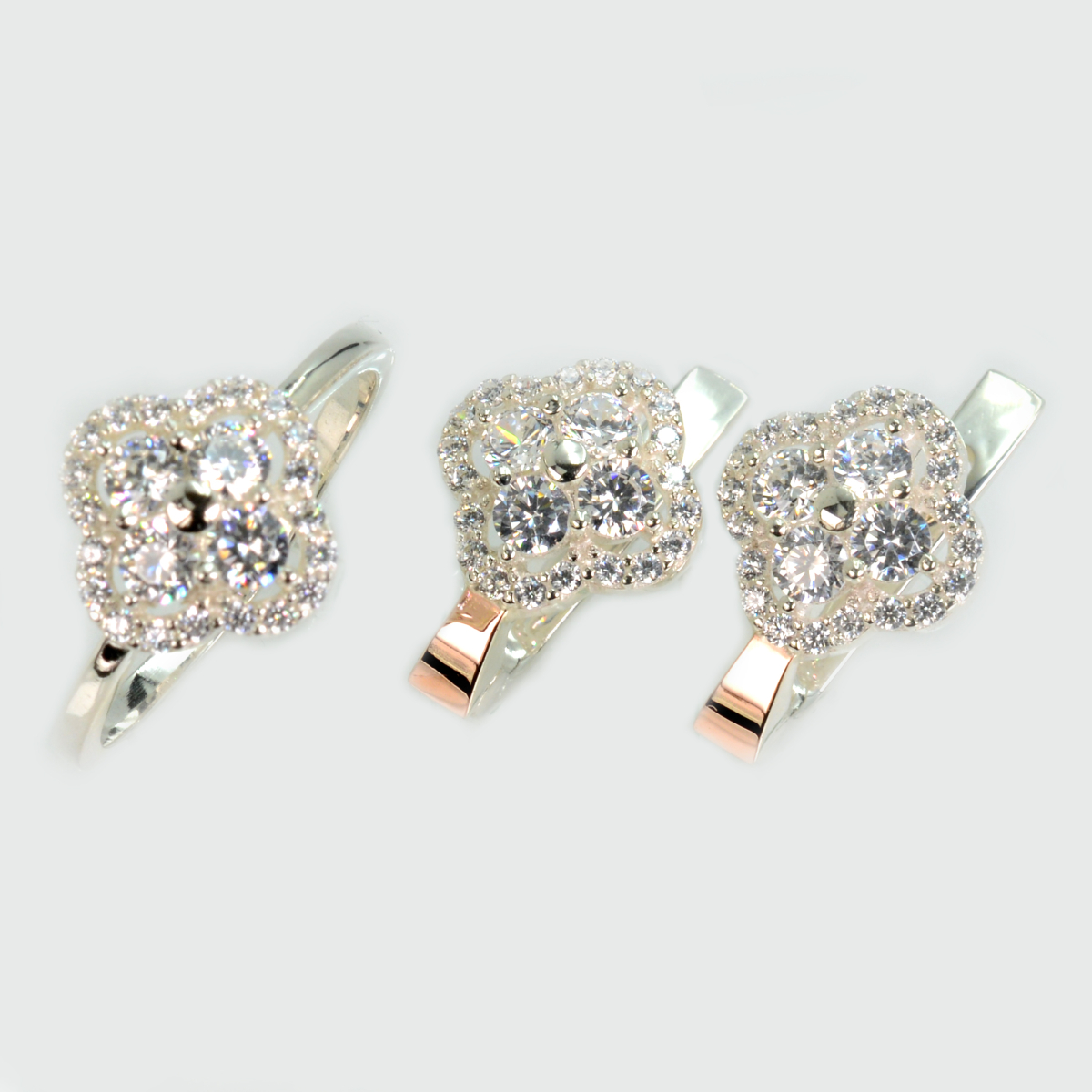 Серебряный набор с золотими пластинами