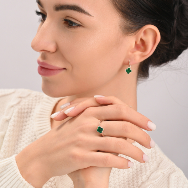 Серебряное кольцо с клевером и золотыми вставками