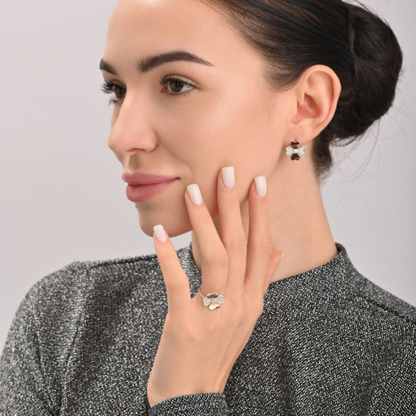 Серебряное кольцо с золотыми вставками