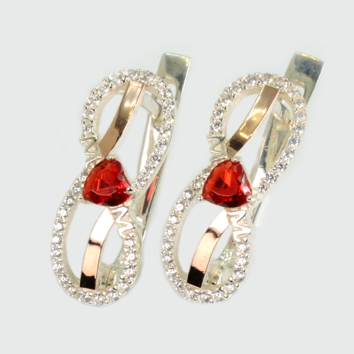 Срібні сережки з золотими пластинами "MOM"