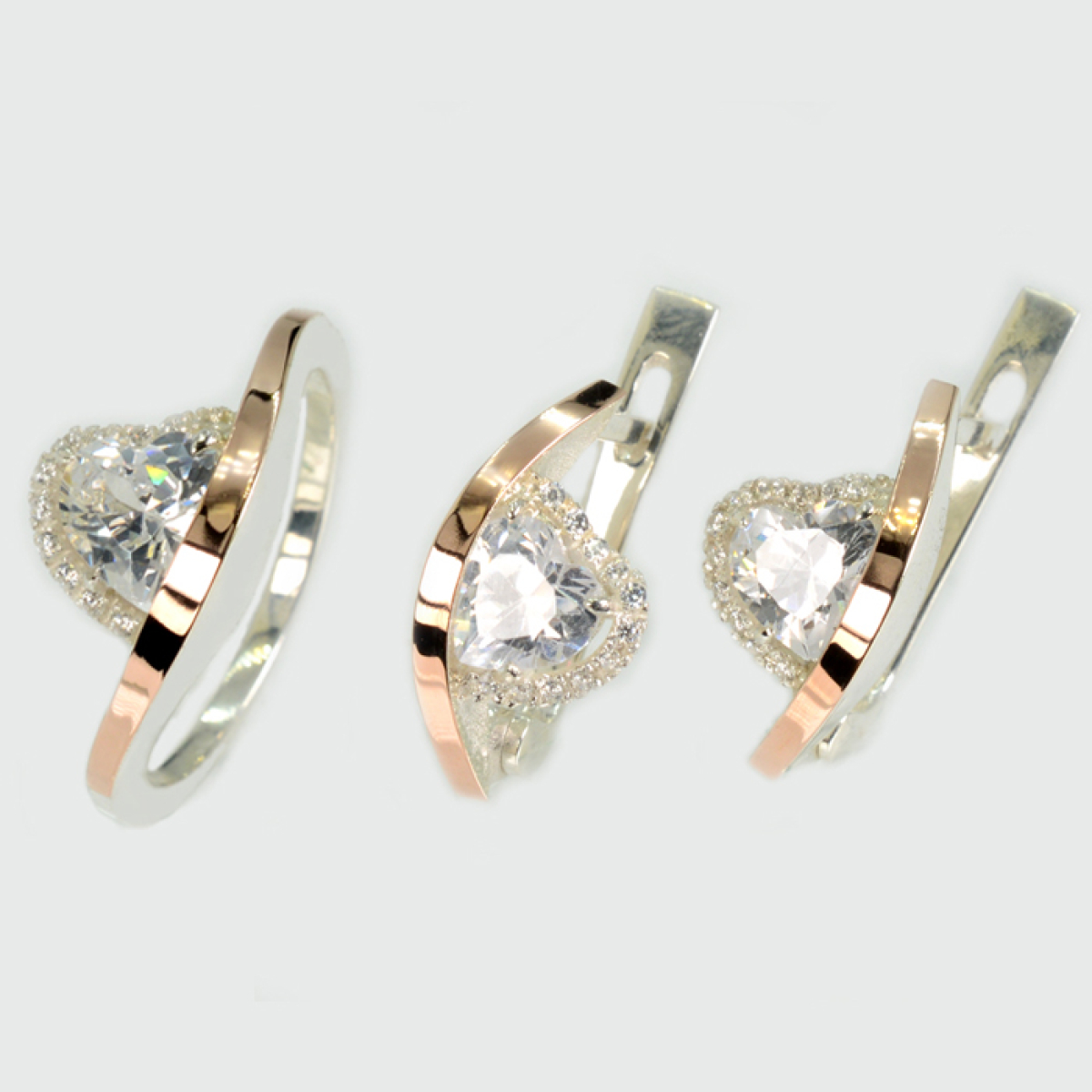 Срібний набір з золотими пластинами